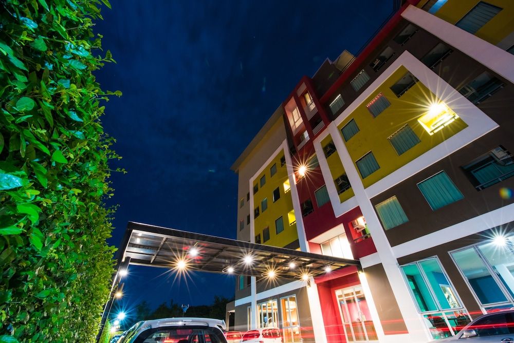 Trendy Hotel 3 estrelas em Nakhon Pathom