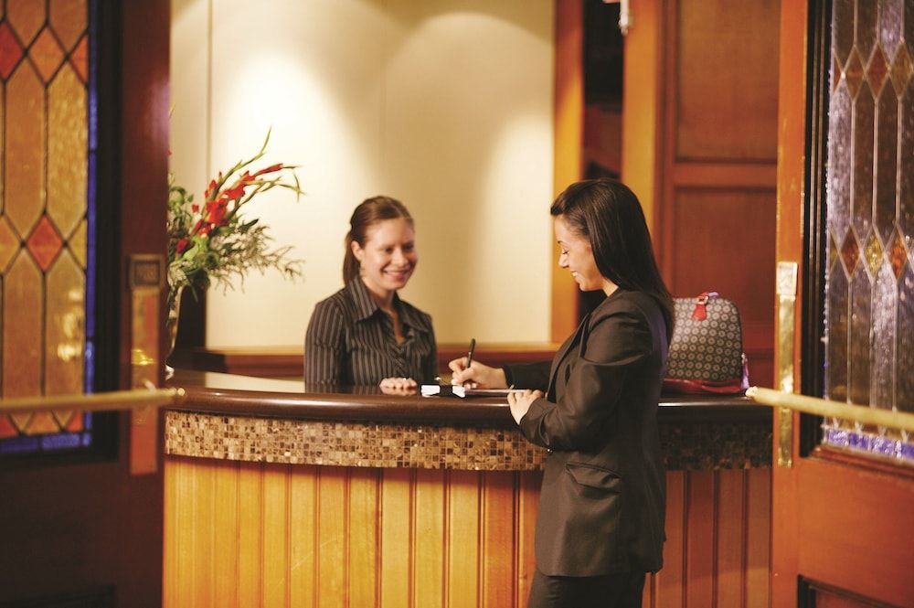 Hotel Bruce County 1