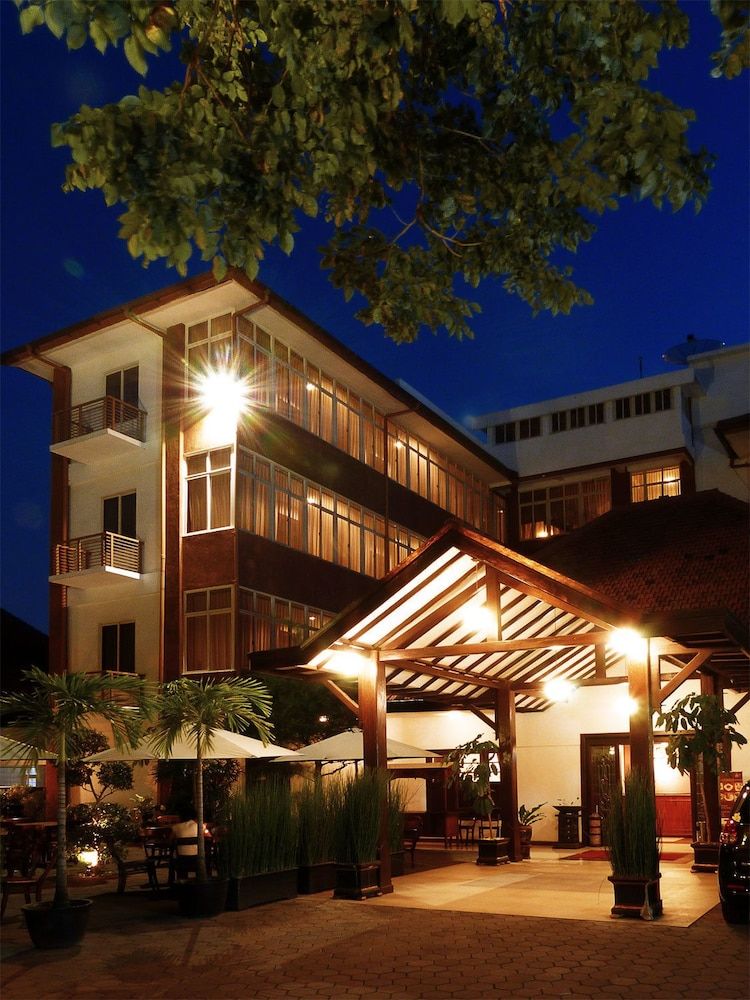 Sagan Hotel -1 estrellas en Yogyakarta