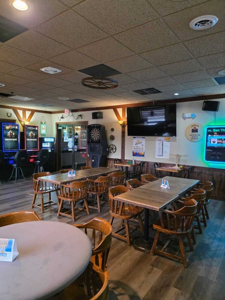 Dakota Inn Minot 3