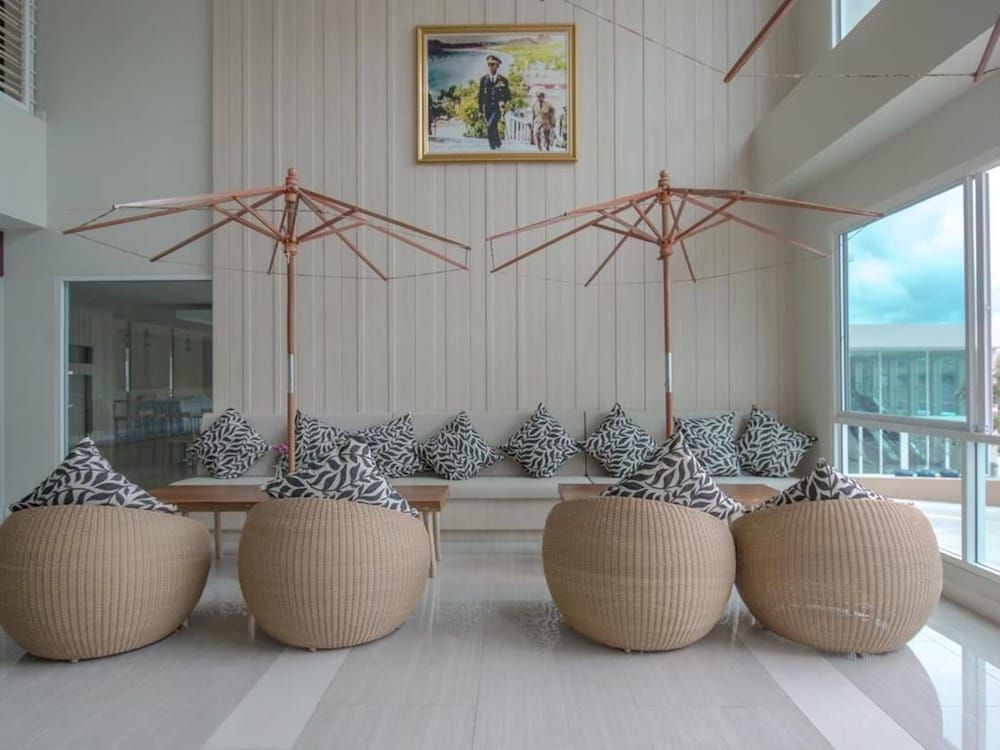 Prachuap Grand Hotel 3