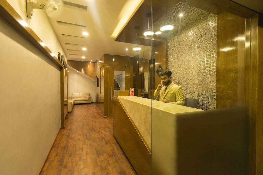 Grand Plaza Suites 2