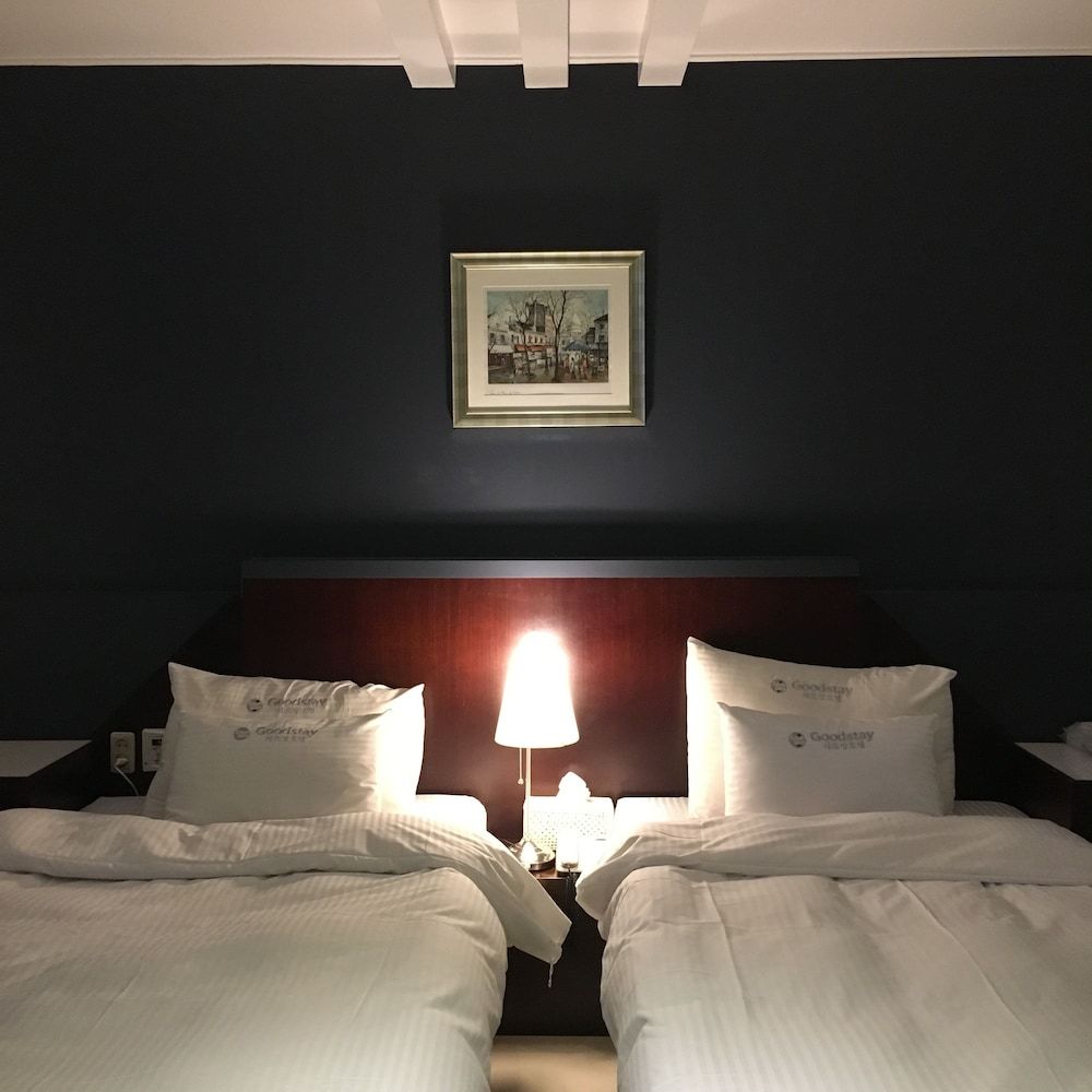 Charmant Hotel -1 estrellas en Mokpo