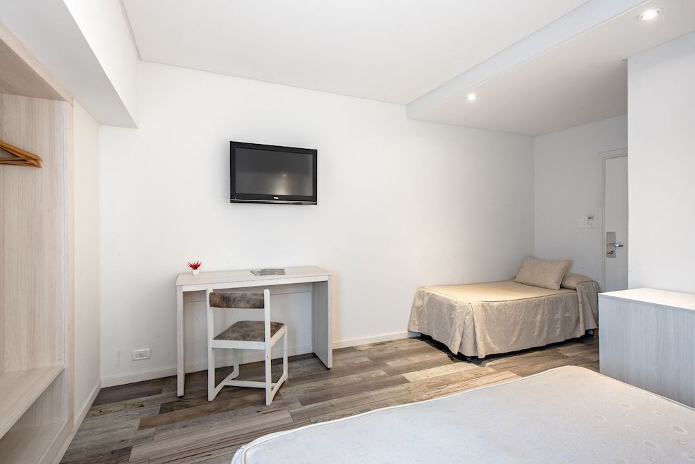 Sennac Hotel 2