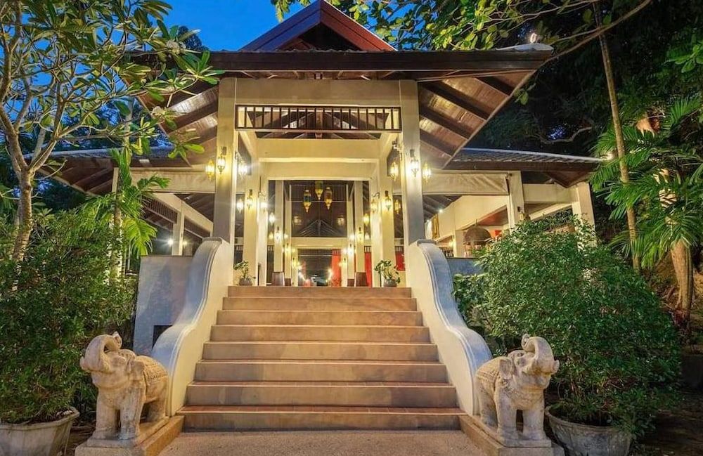 Racha Kiri Resort and Spa Khanom 3