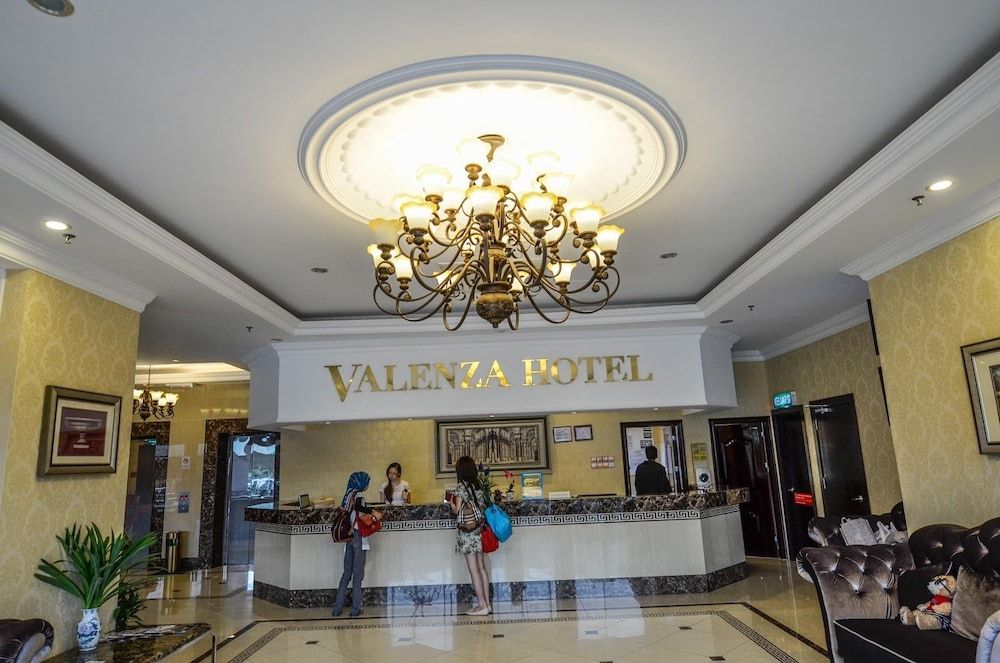Valenza Hotel & Cafe 2