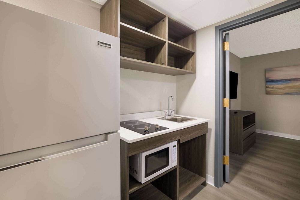 Suburban Studios Milwaukee Airport -1 estrelas em Milwaukee