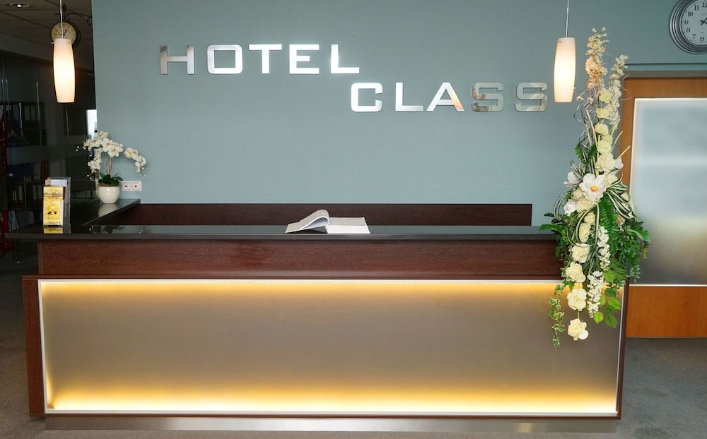 Hotel Class 2
