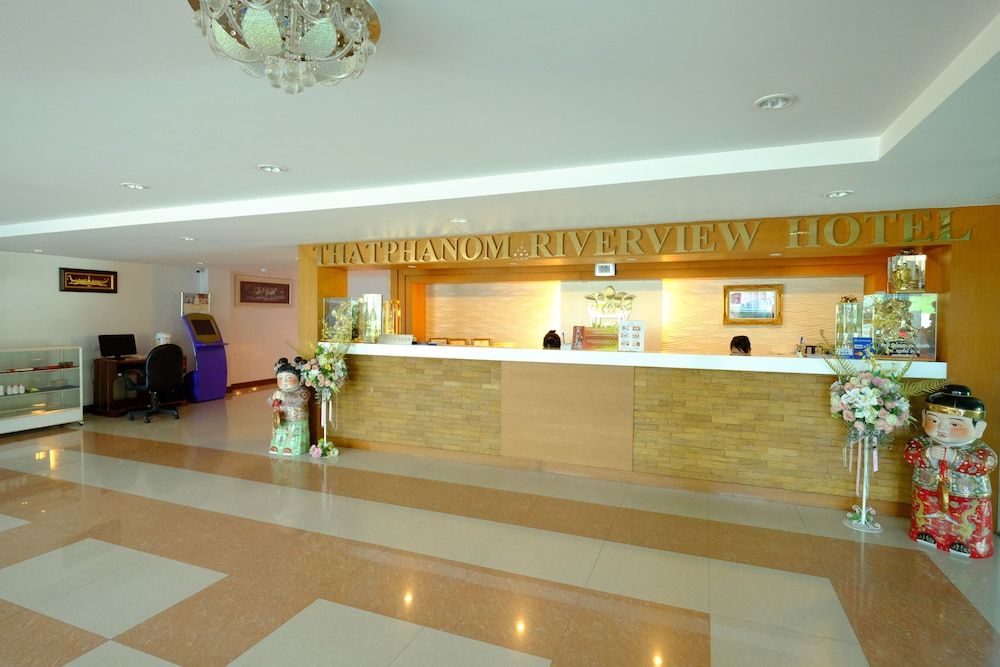 Thatphanom River View Hotel 3