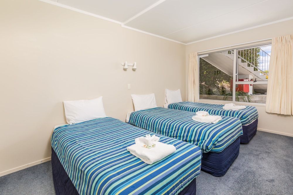 Aloha Seaview Resort Motel 3