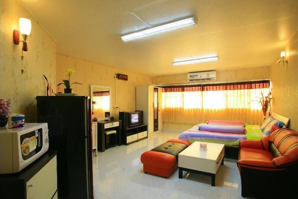 Deluxe at Popular Condo -1 estrellas en Bangkok