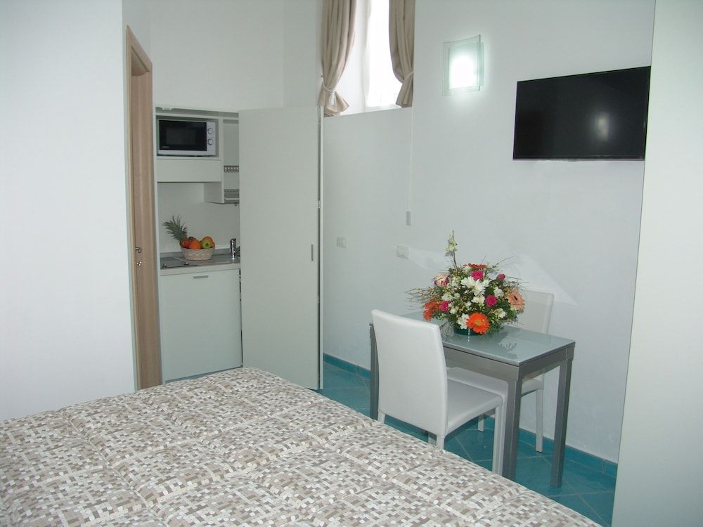 Sorrento Inn Funzionista 3