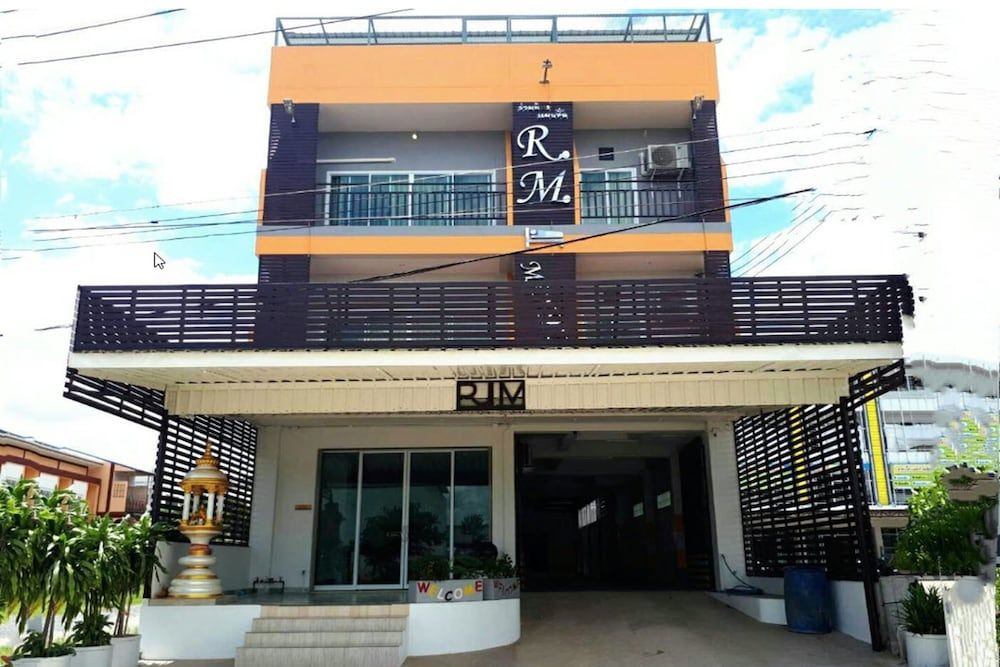 R.M. Mansion Surin -1 estrellas en Surin