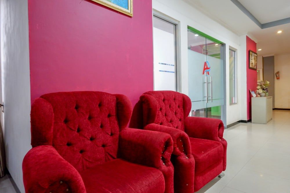 RedDoorz near Citraland Waterpark Kendari 2