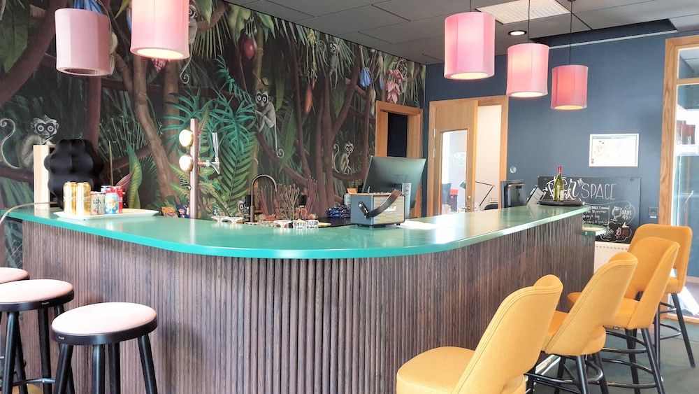 Treetop Spa Hangout & Hotel 1