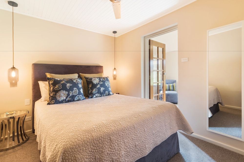 Stonewell Cottages & Vineyards 2