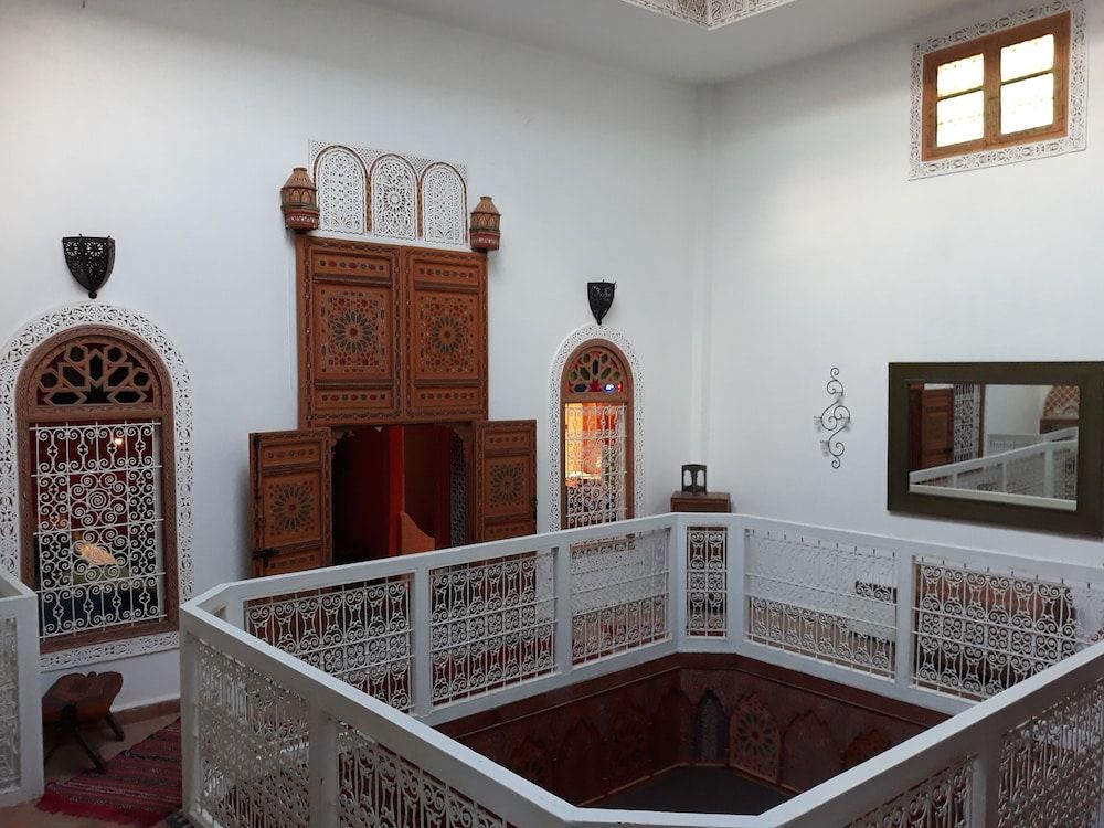 Riad Safir 2