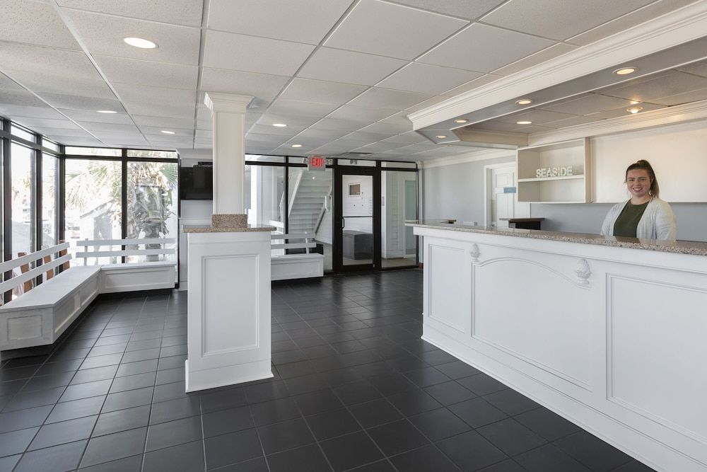 Seaside Inn Oceanfront 2