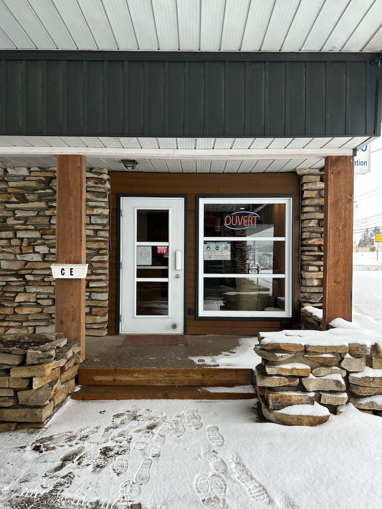 Complexe DIX80 Hôtellerie et Restaurant 2