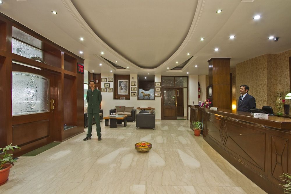 Hotel Broadways Inn 3