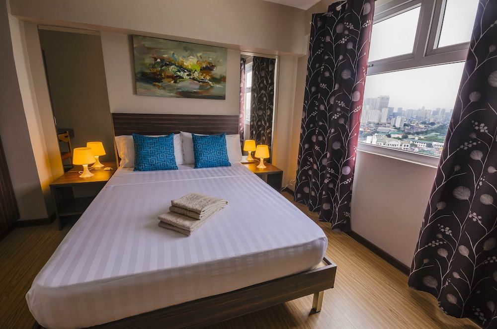 Shaw Residenza Suites 1