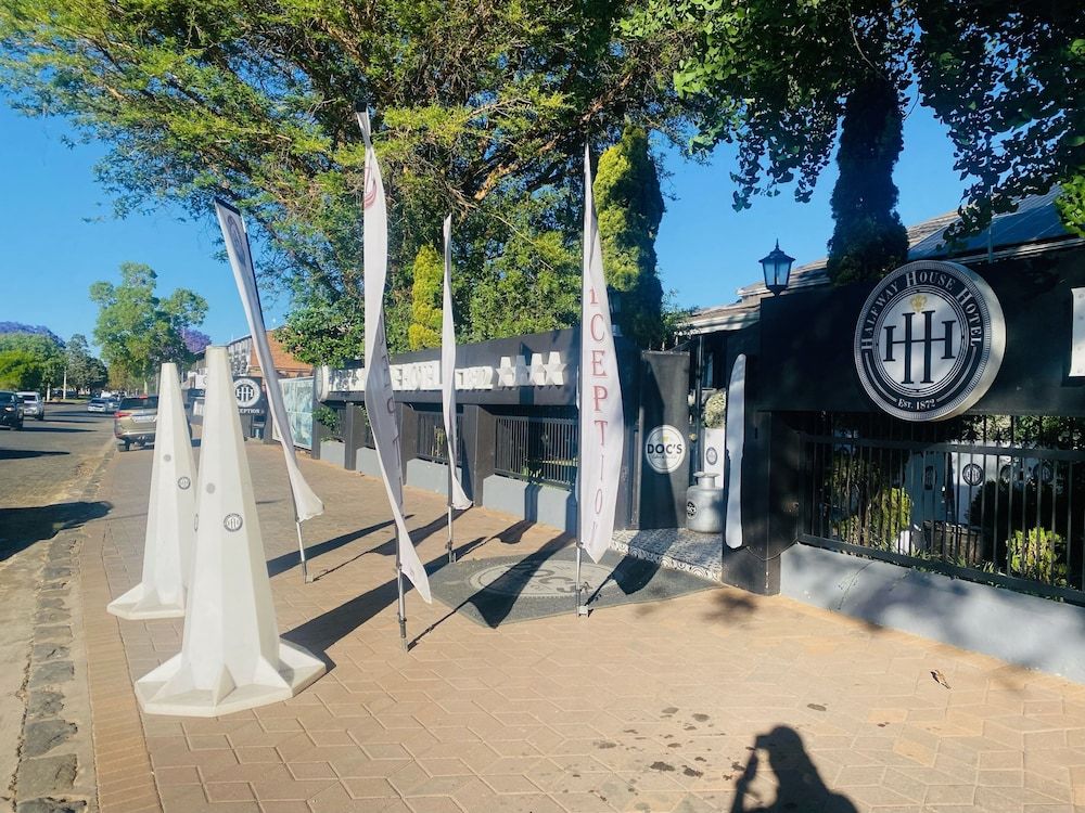 The Halfway House Hotel 2