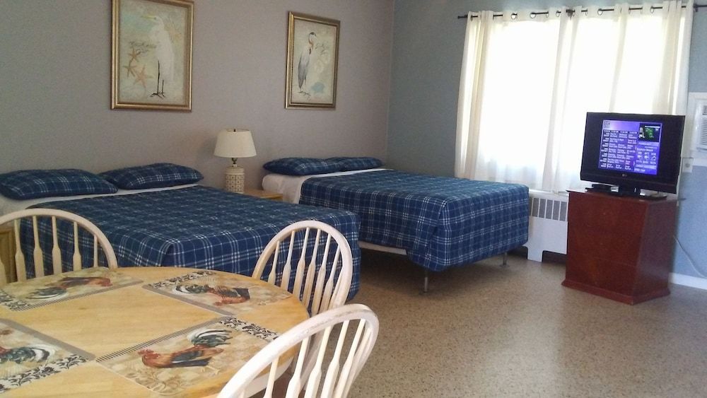 Ocean Crest Motel 3