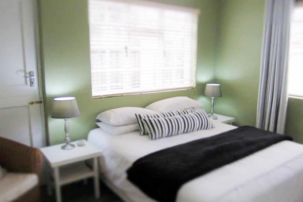 16 On Main Arniston 2