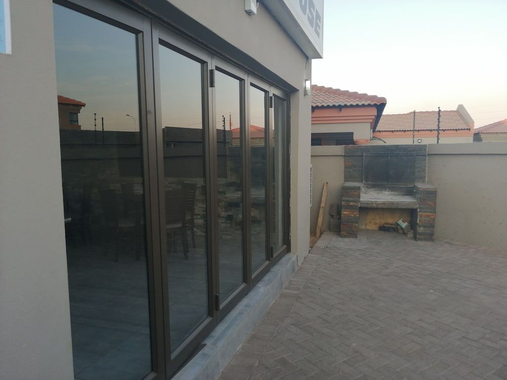 Sunflower Guesthouse 2