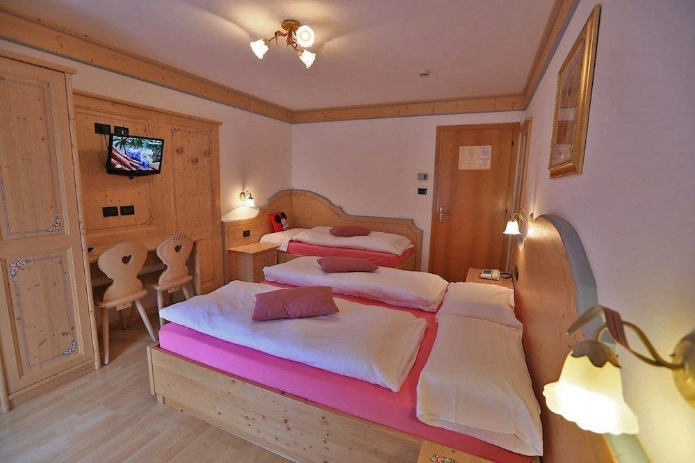 Hotel Chalet Alaska 3