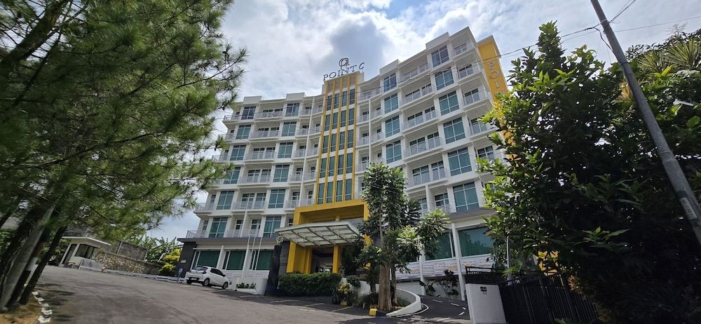Point C Hotel 1