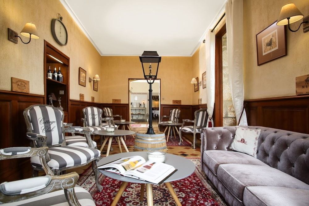 Hôtel La Roseraie 2