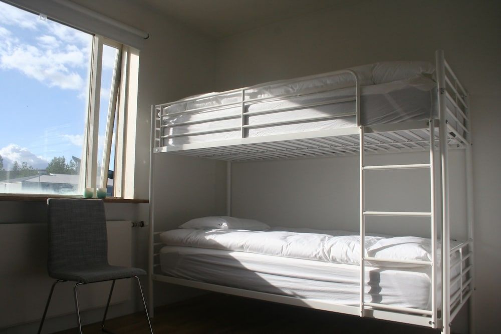 Hot Springs Hostel 3