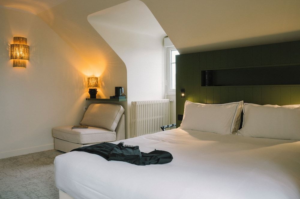Hôtel Les Grands Voyageurs 3