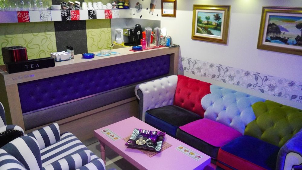 Captain's Beach Apartments 2