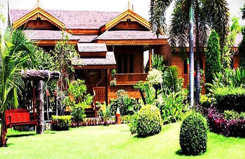 P.N. Gold Resort 1
