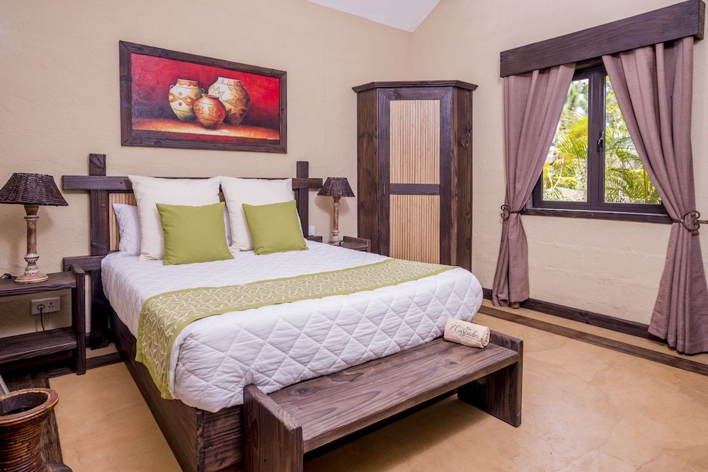 7 Cascades Restaurant Bar & Lodges 3