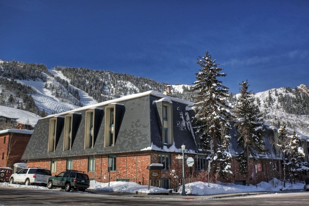 Chateau Chaumont & Dumont Condominiums by Frias 2 estrellas en Aspen