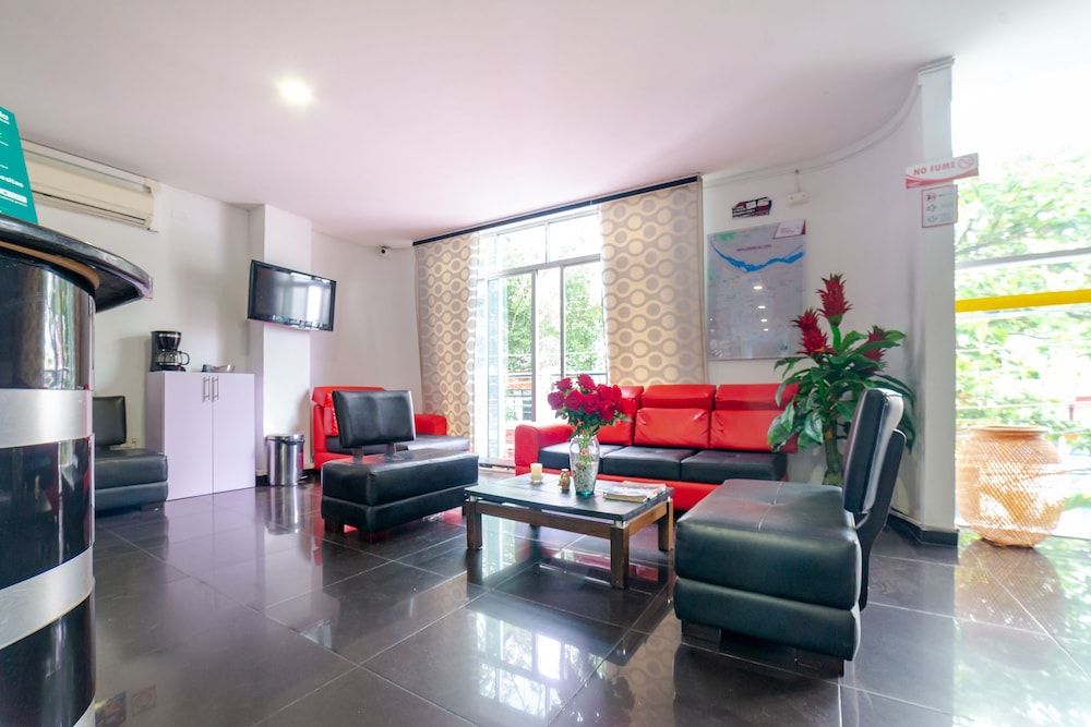 Ayenda Royal Fenix 3