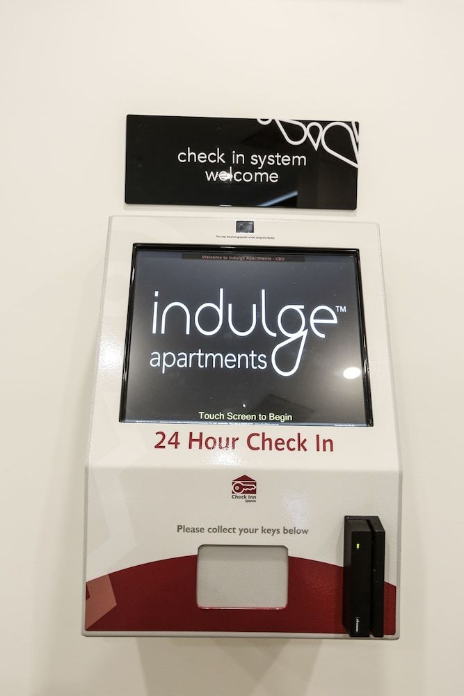 Indulge Apartments CBD 2