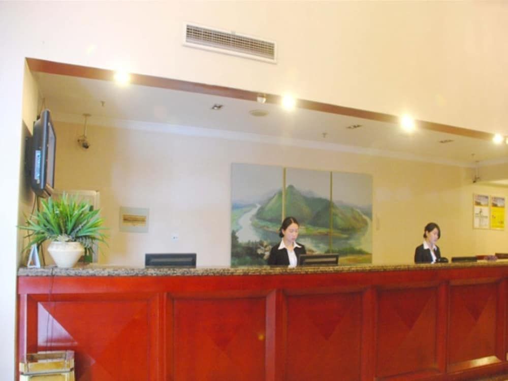 GreenTree Inn Chizhou Guichi District South Changjiang Road Express Hotel 2