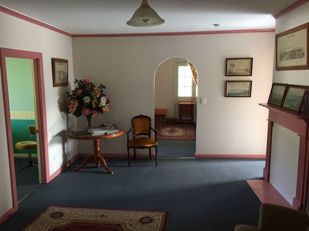 Riversdale Estate Cottages 2