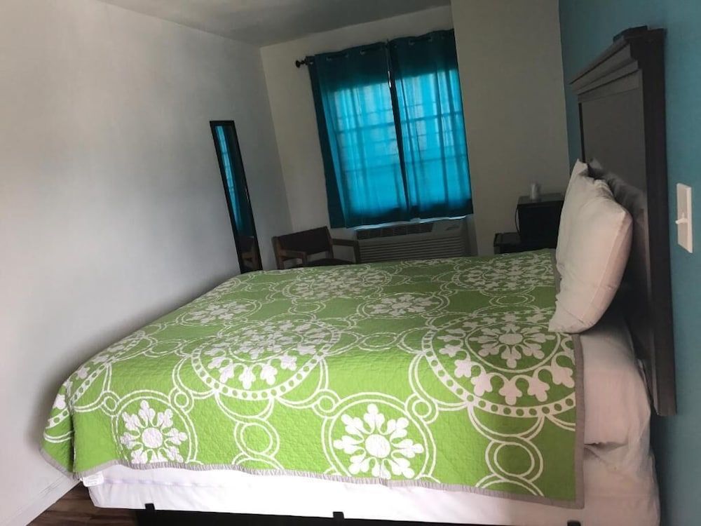 Geneva Motel Daly City 3