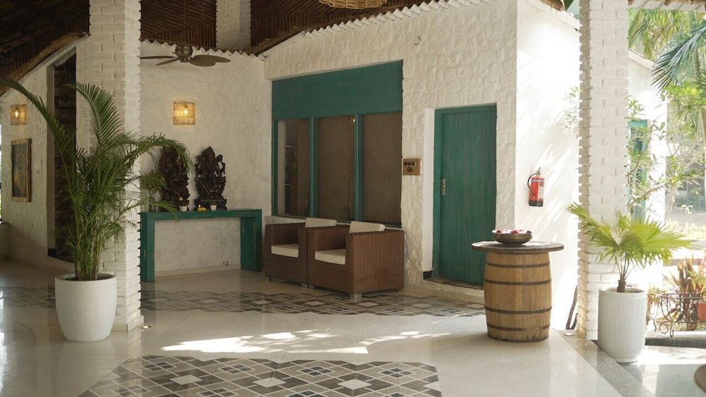 Aacorn Hideaway Resort & Spa 2