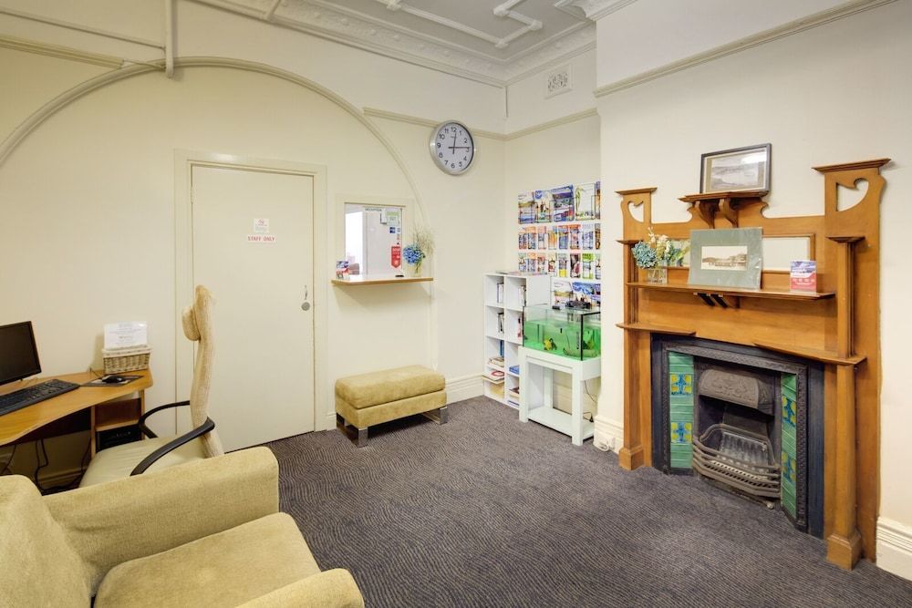 Neutral Bay Lodge 2