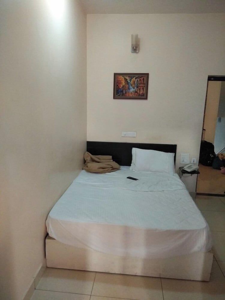 Manbhar Heavens Hotel 2