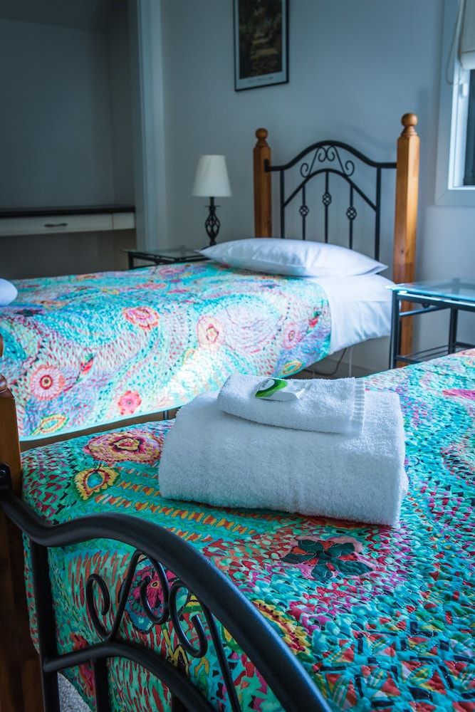 Whispering Pines Cottages 2