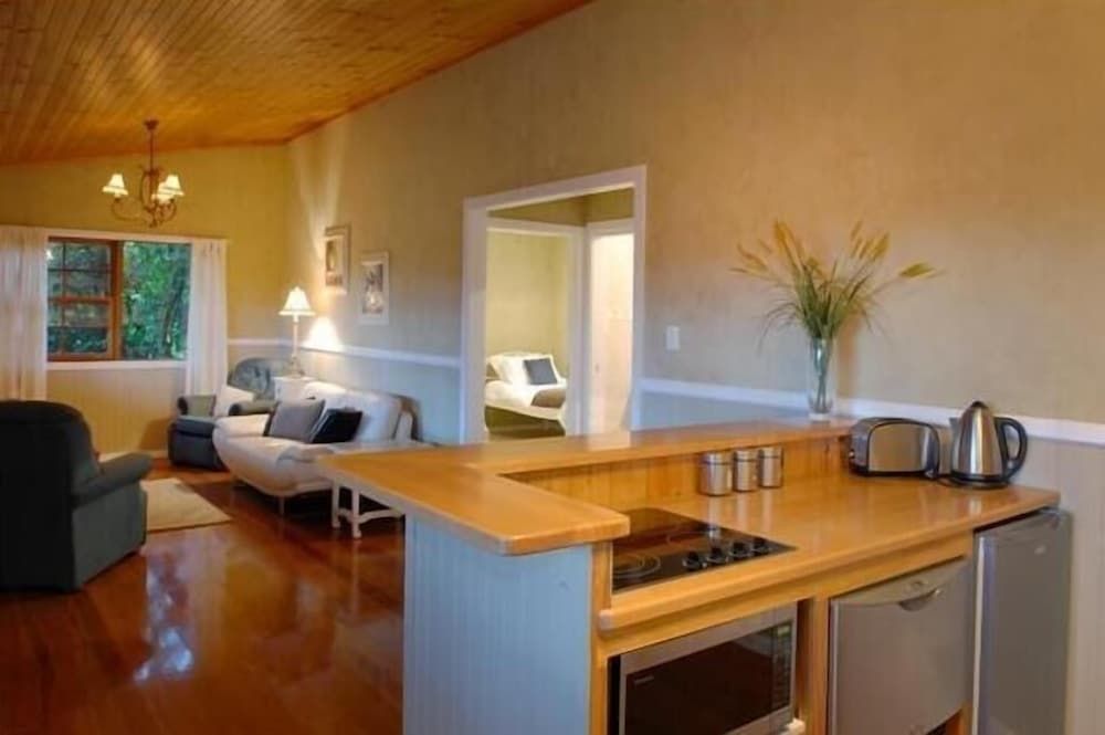 Barrington Hideaway- River Cottages 2