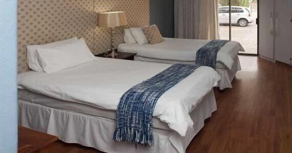 Tarragon Guest House 3