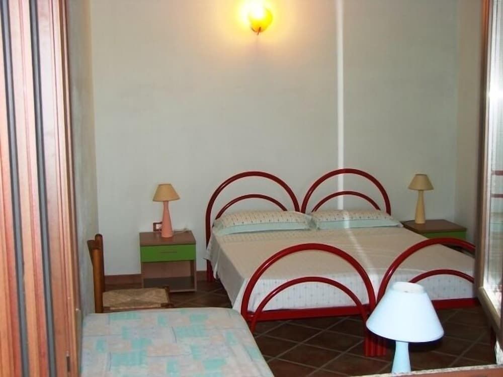 Agriturismo Su Tiresi 3